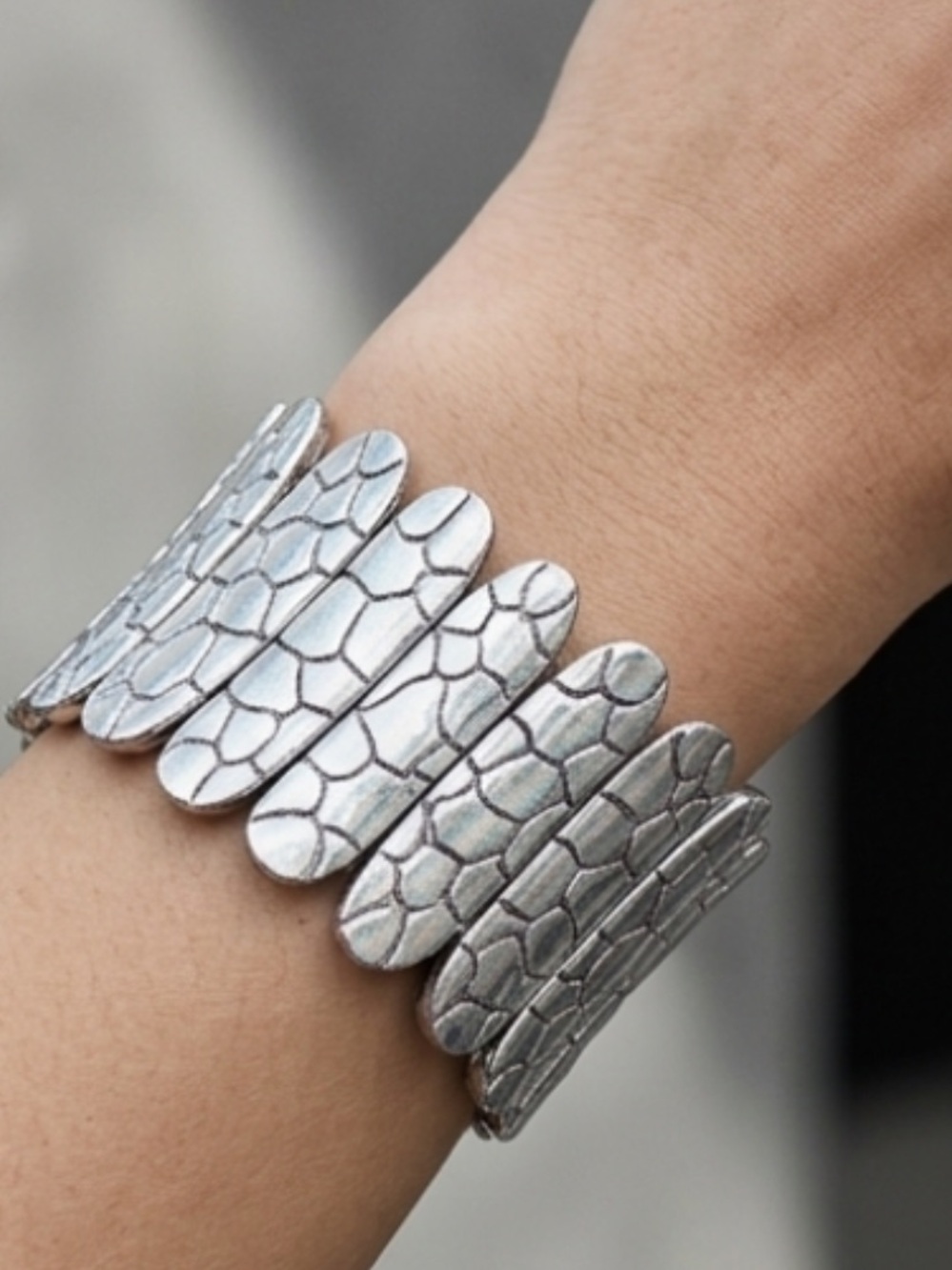 Silver Textured Elastic Bracelet for Women